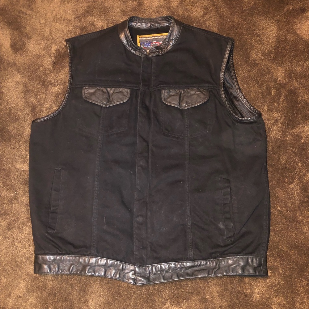 Vintage Black Daniel Smart Motorcycle Biker Vest Sz XL